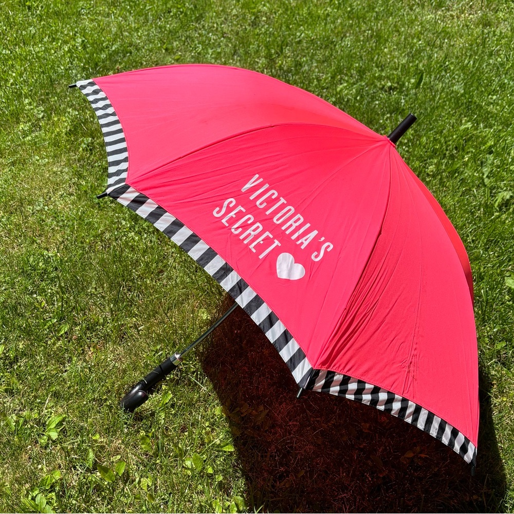Victoria’s Secret umbrella